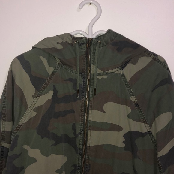 TNA Fall Jacket - Picture 11 of 12